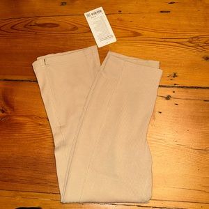 NWT lululemon Ribbed Softstreme pants